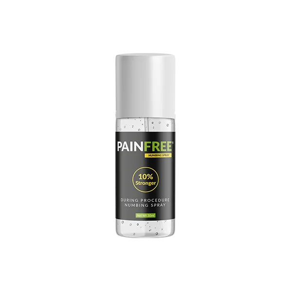 Painfree Numbing Spray i genomskinlig flaska med vit pump och svart etikett
